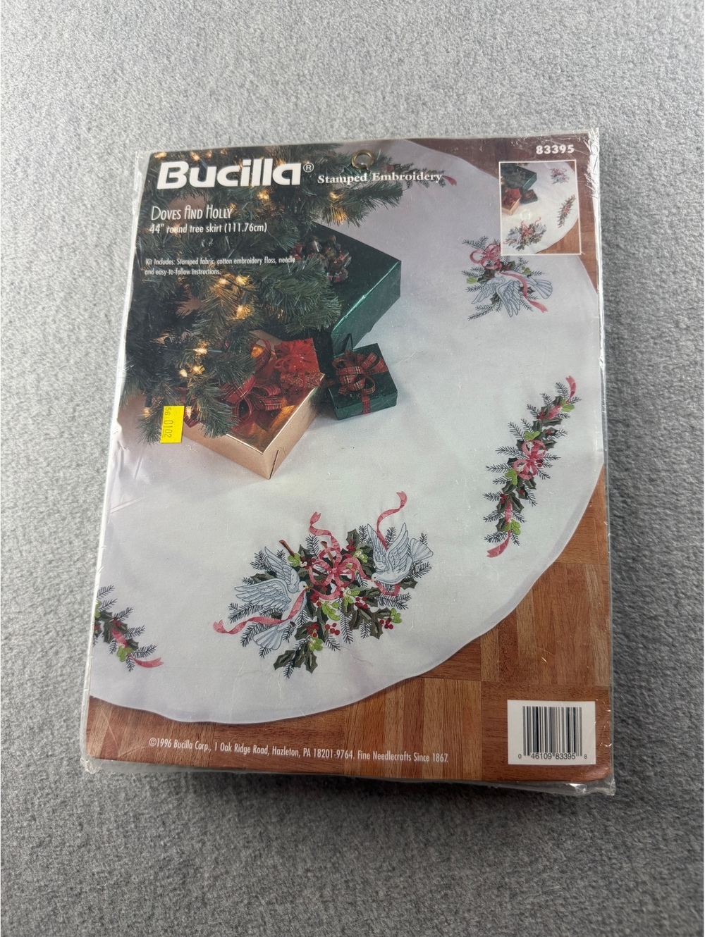 Vintage 1996 Bucilla Doves & Holly 44" Christmas Tree Skirt Kit 83395